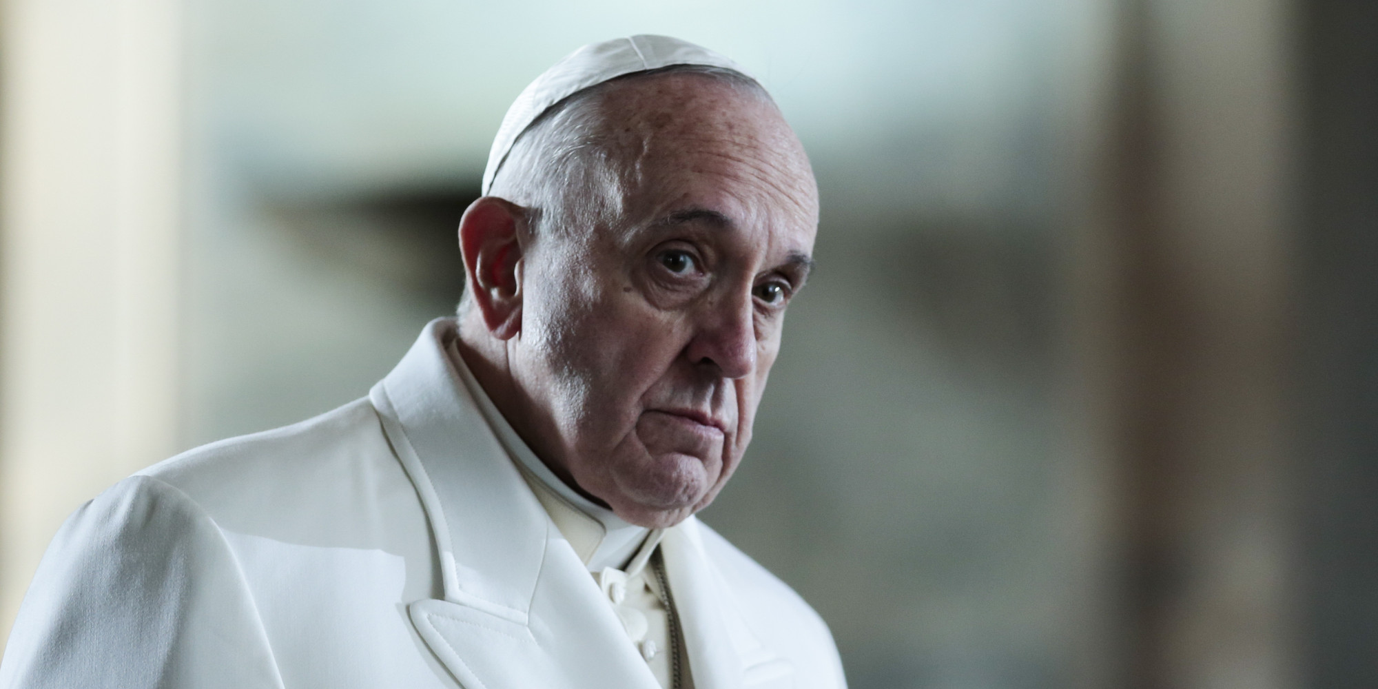 Papa Francesco prende a schiaffi (cristiani) l’Europa dei muri e delle indecisioni